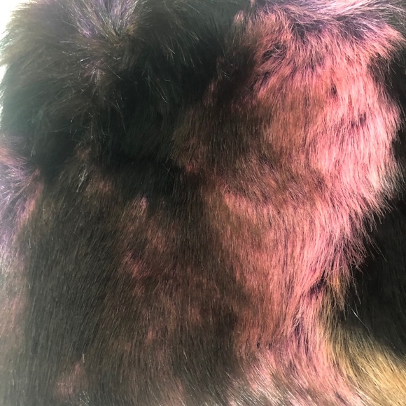🔥SALE🔥Multi Color Faux Fur - Picture 4 of 5